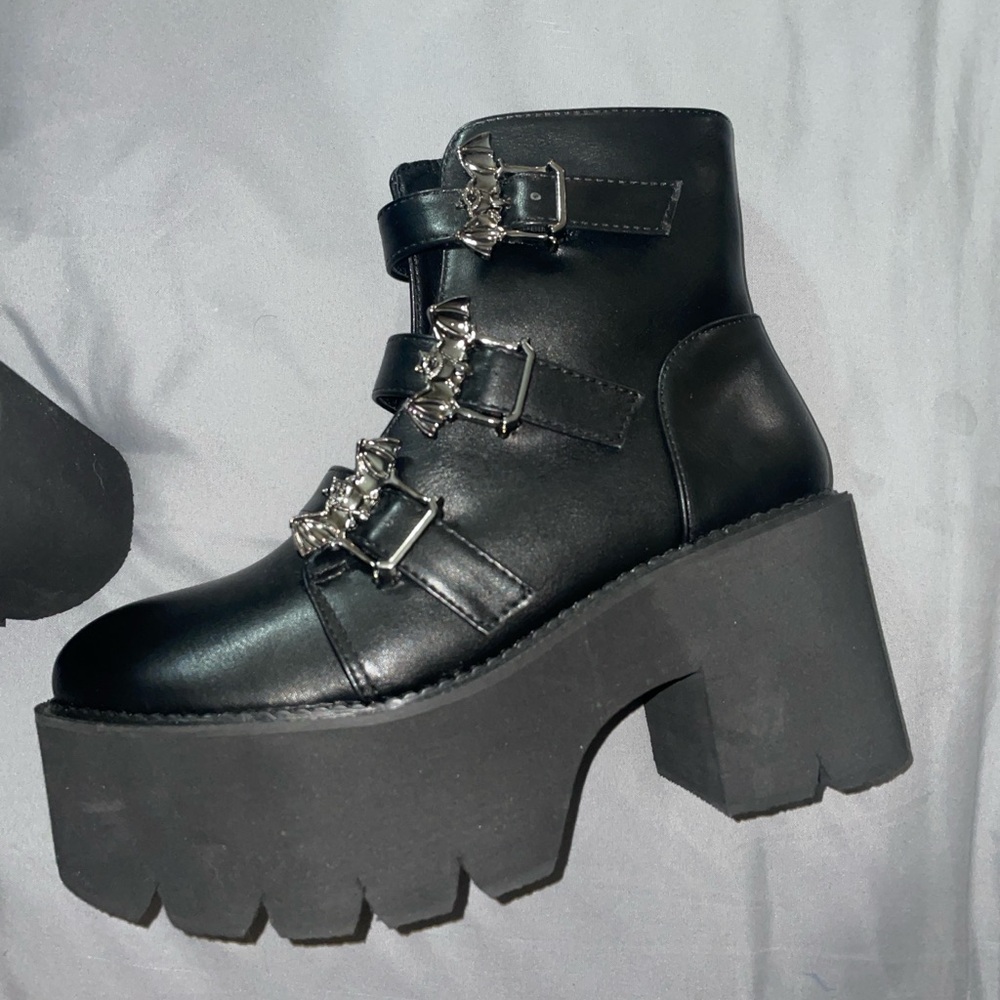 STRANGE CVLT,Black Chunky Platform Ankle Boots with Bat buckles